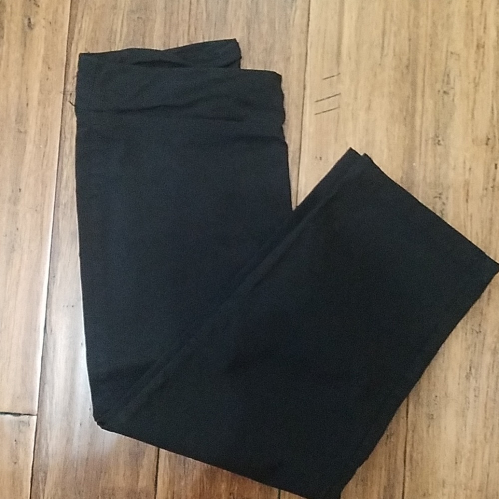 Dressy black capris